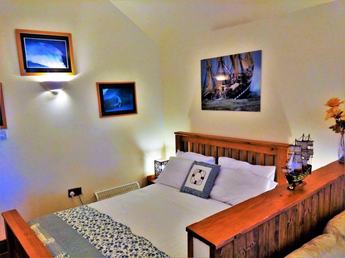The Old Boathouse Villa Gweek Ngoại thất bức ảnh